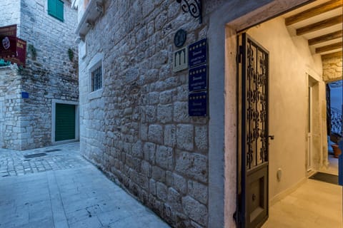 Berislavic Palace Apartamento in Trogir