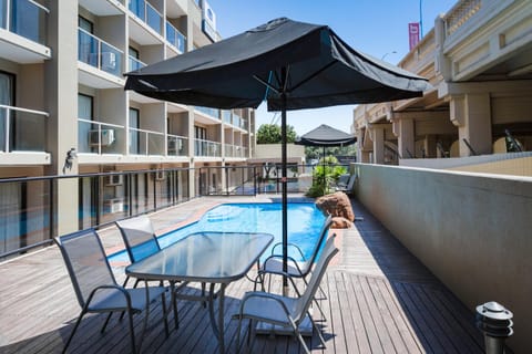 Day, Pool view, Swimming pool, sunbed