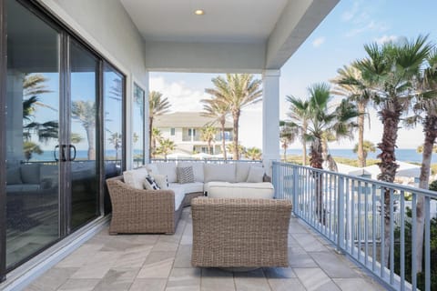 Cinnamon Beach Nautilus, Ocean Front, 6 Bedrooms, Sleeps 12, Private Pool House in Palm Coast