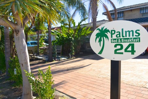Palms Bed & Breakfast Bed and Breakfast in Perth