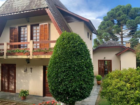 Lindo Chalé com vista para Campos do Jordão House in Campos do Jordão