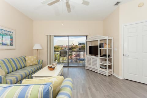Ocean Village Club Q35, 2 Bedrooms, Sleeps 6, WiFi, Pet Friendly Condominio in Butler Beach