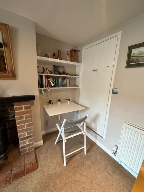 Cottage en-suite room with private lounge Vacation rental in Bridport