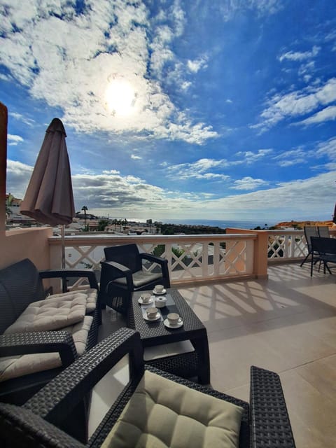 Sea View in Paradise Court Apartment in Costa Adeje