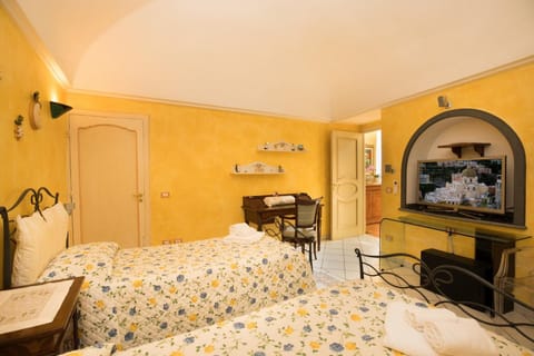 ILARY HOUSE luxury apartment in Positano Haus in Positano