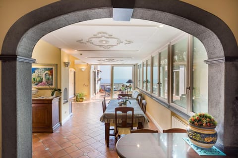 ILARY HOUSE luxury apartment in Positano Haus in Positano