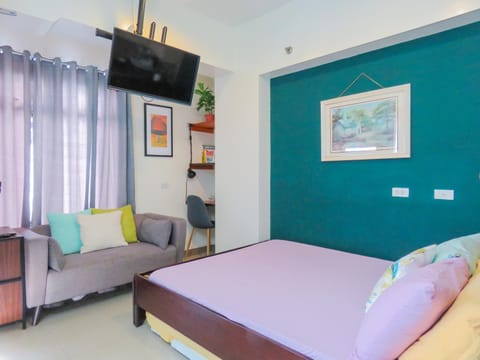 Mabolo Garden Flats Poolside Unit Apartment in Lapu-Lapu City