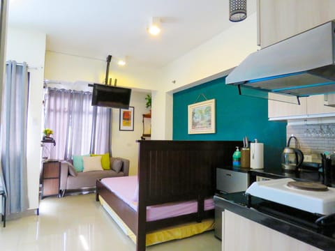 Mabolo Garden Flats Poolside Unit Apartment in Lapu-Lapu City