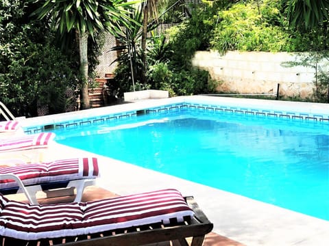 Villa Pinares-Malaga: pool, garden, garaje, wifi, Haus in Malaga