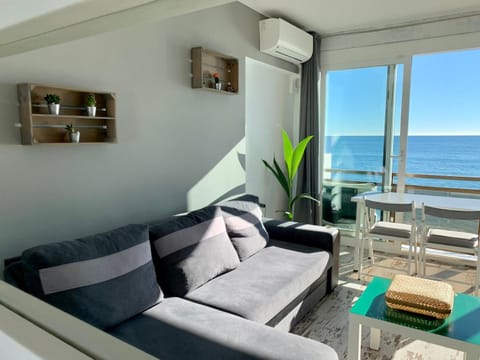 Malibu - “Vive en la playa” “Live on the beach” Apartment in Benalmadena
