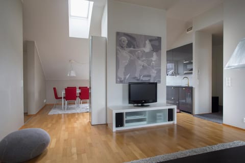 2ndhomes 2BR City Center Penthouse with Balcony and Sauna Condominio in Helsinki