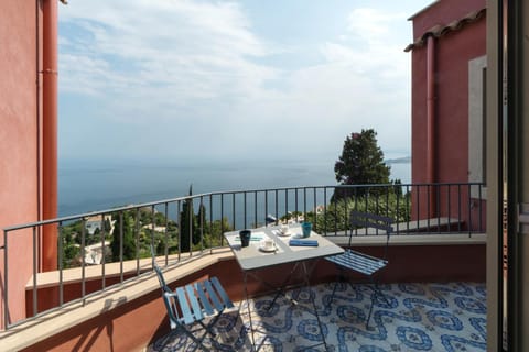 The charming house Apartment in Taormina
