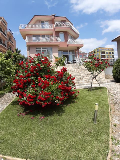 Guest Rooms DEVA Bed and Breakfast in Burgas