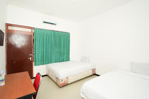 Merapi Inn Surabaya by ecommerceloka Hotel in Surabaya