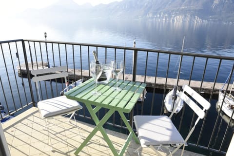 Balcony/Terrace, Lake view