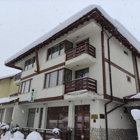 Guest House Ela Bed and Breakfast in Bansko
