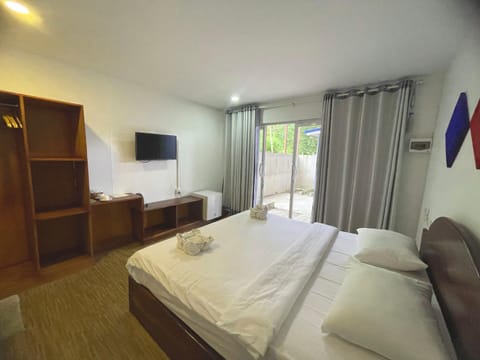 Scarlet Sails Resort Hotel in Sihanoukville