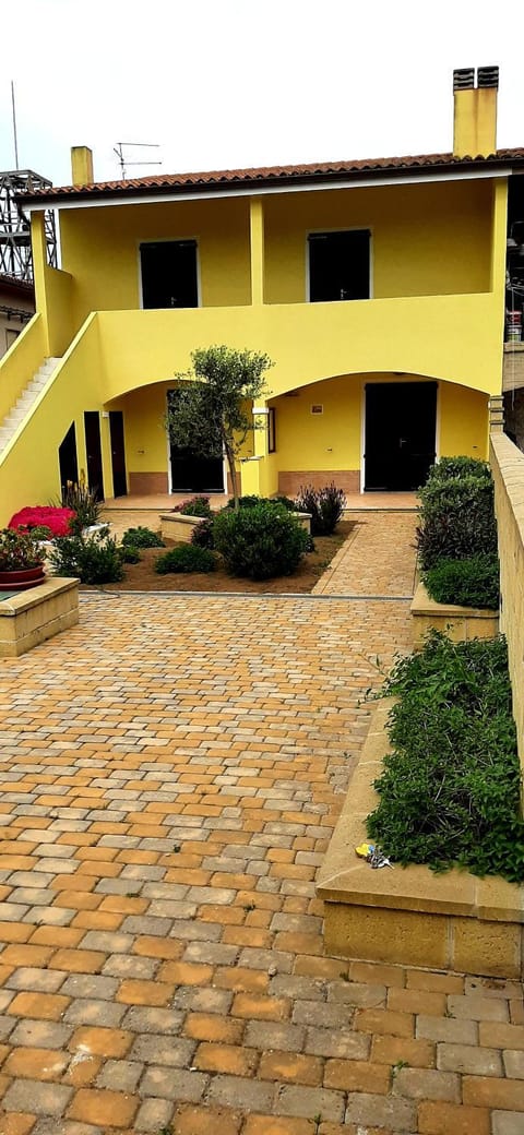 Casa Vacanze Nonna Defenza Condominio in Teulada