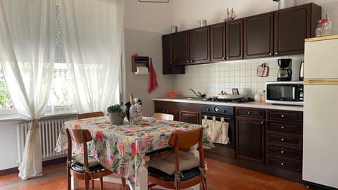 Kitchen or kitchenette, kitchen