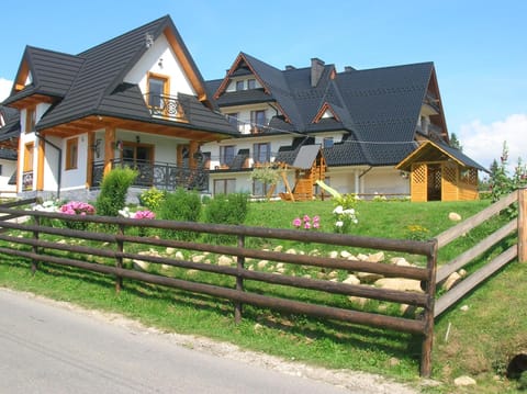 Garden, Garden view