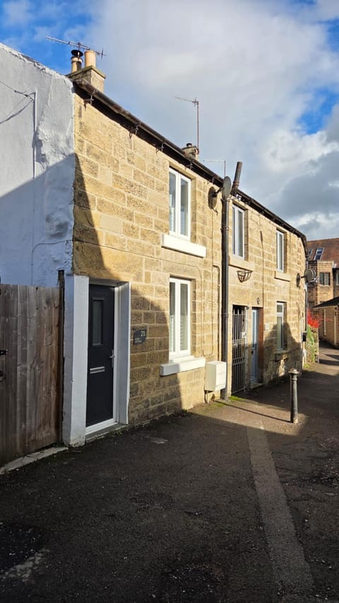 Poppy Cottage House in Matlock