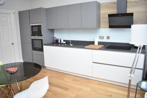 Bernard St - Bright and spacious 1 bed apartment at the Shore! Apartment in Edinburgh