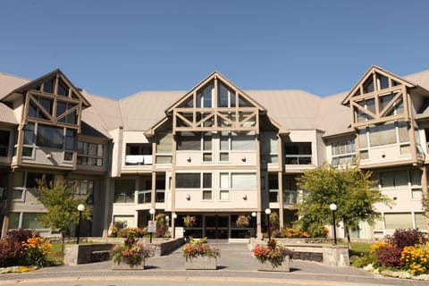 Greystone Lodge Hotel in Whistler