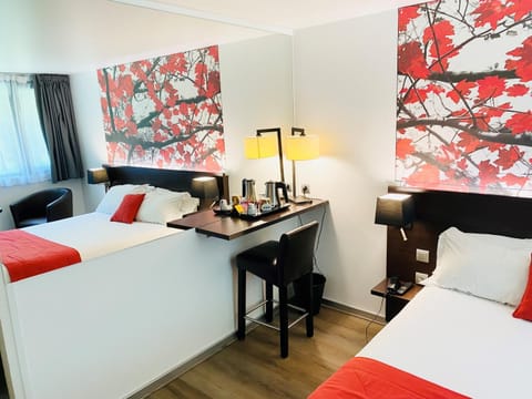 Hotel Pavillon des Gatines Hotel in Île-de-France