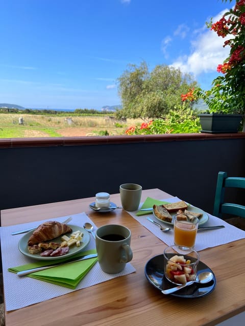 Sea view, Breakfast