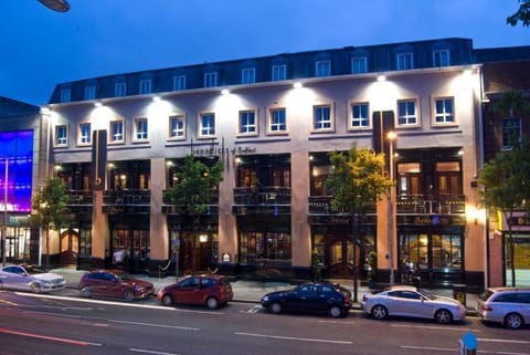 Property building, Facade/entrance