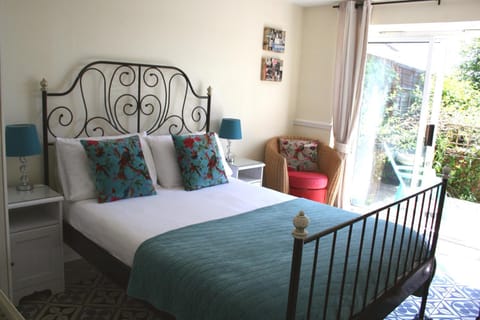 The Telstar Bed and Breakfast in Exeter
