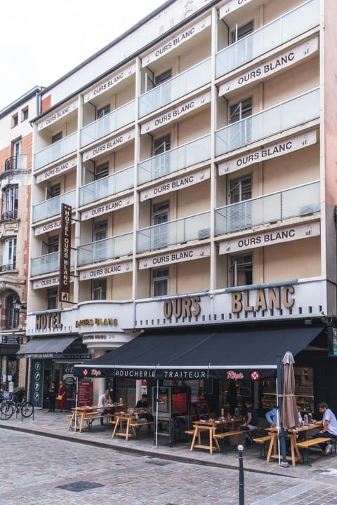 Hotel Ours Blanc - Place Victor Hugo Hotel in Toulouse