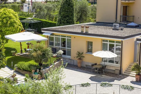 Bird's eye view, Garden view