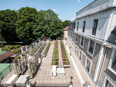 Mercure Paris Ouest Saint Germain Hotel in Saint-Germain-en-Laye