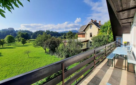 Deerwood-Large Villa relax with castle view House in Bled