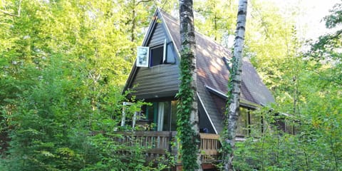 Property building, Garden, Balcony/Terrace, Garden view
