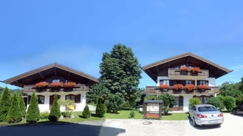 Property building, Facade/entrance, Summer