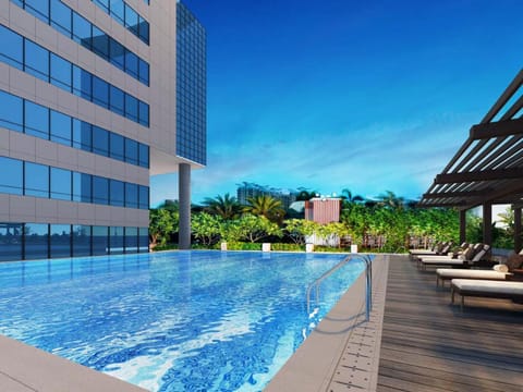 Sentosa Hotel Shenzhen Feicui Branch, Enjoy tropical swimming pools and high-class fitness club Hotel in Hong Kong