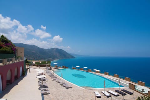 Pool view, Sea view, Swimming pool