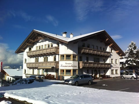 Property building, Facade/entrance, Winter, Parking