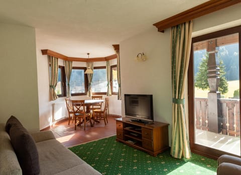 Ferienwohnungen Hirschen Apartment in Tyrol