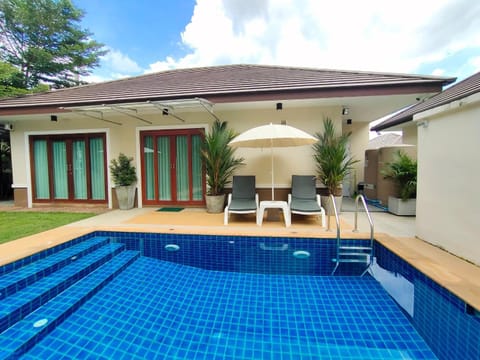 Patio, Garden, Swimming pool