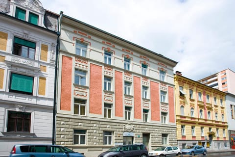 Haus Mobene - Hotel Garni Hôtel in Graz