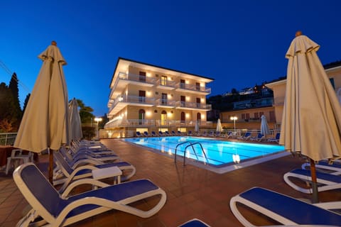Property building, Pool view, Swimming pool