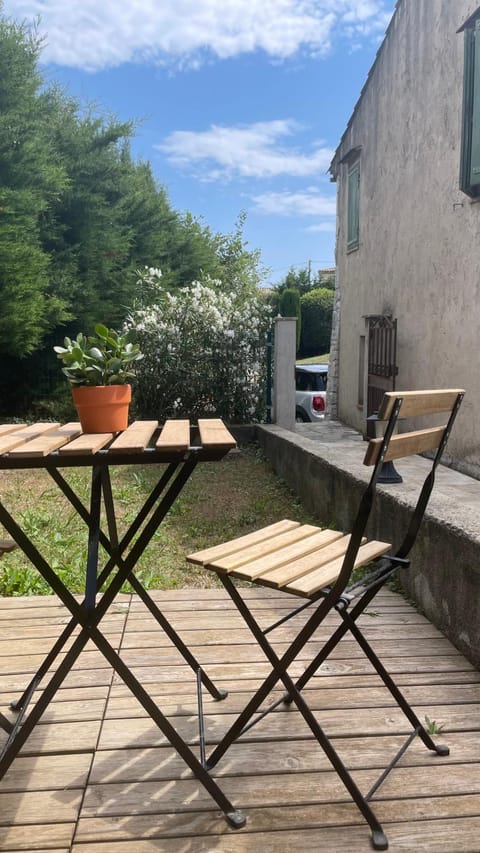 Patio, Garden view