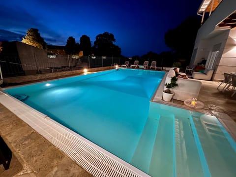 Pool view, Swimming pool