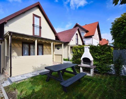 STECYK - DOMKI NAD MORZEM, Pustkowo House in West Pomeranian Voivodeship, Poland