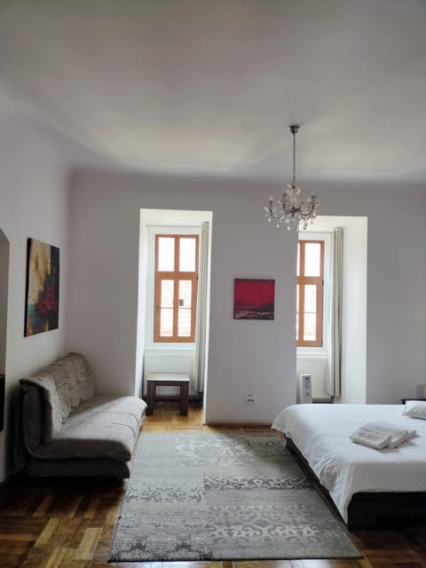 Casa Sforii Brasov Bed and Breakfast in Brasov