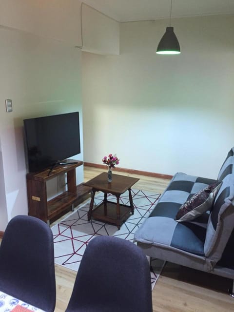 Departamento completo 41 mts2 -2 habs y 1 futón - Centro Tomé - 5 personas - Edificio Don Francisco max Apartment in Bio Bio, Chile