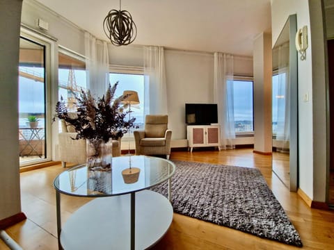 Lootsi apartment with sauna, next to Old Town, City Center, Port Apartment in Tallinn